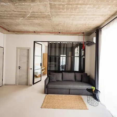 Alex Mnl Lux Play 10 شقة